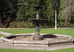 Chiming Fountain at Washington Park